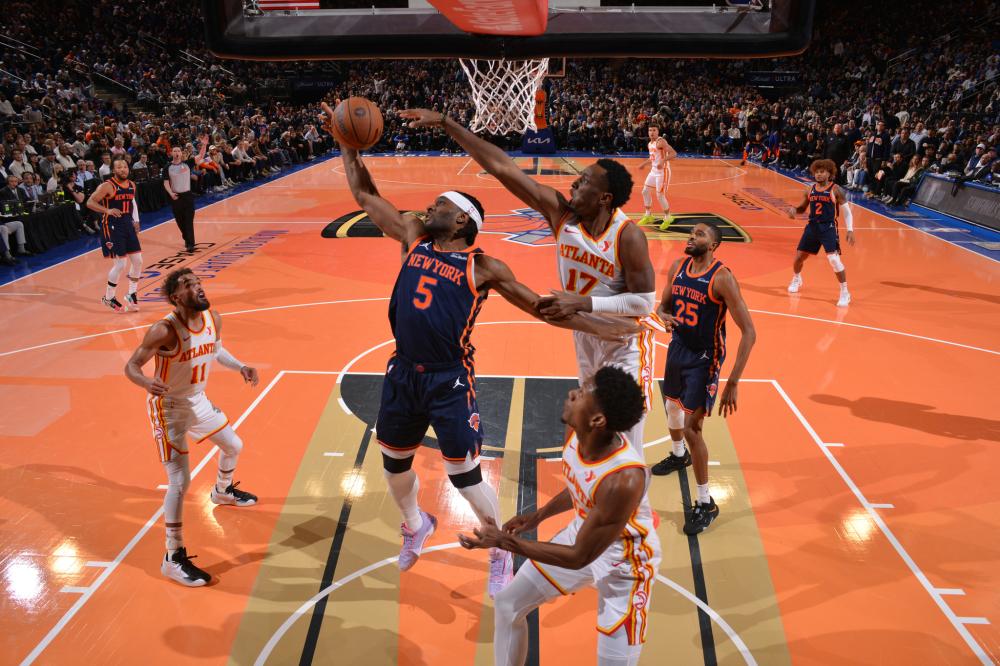 总决赛的首 总决赛的首